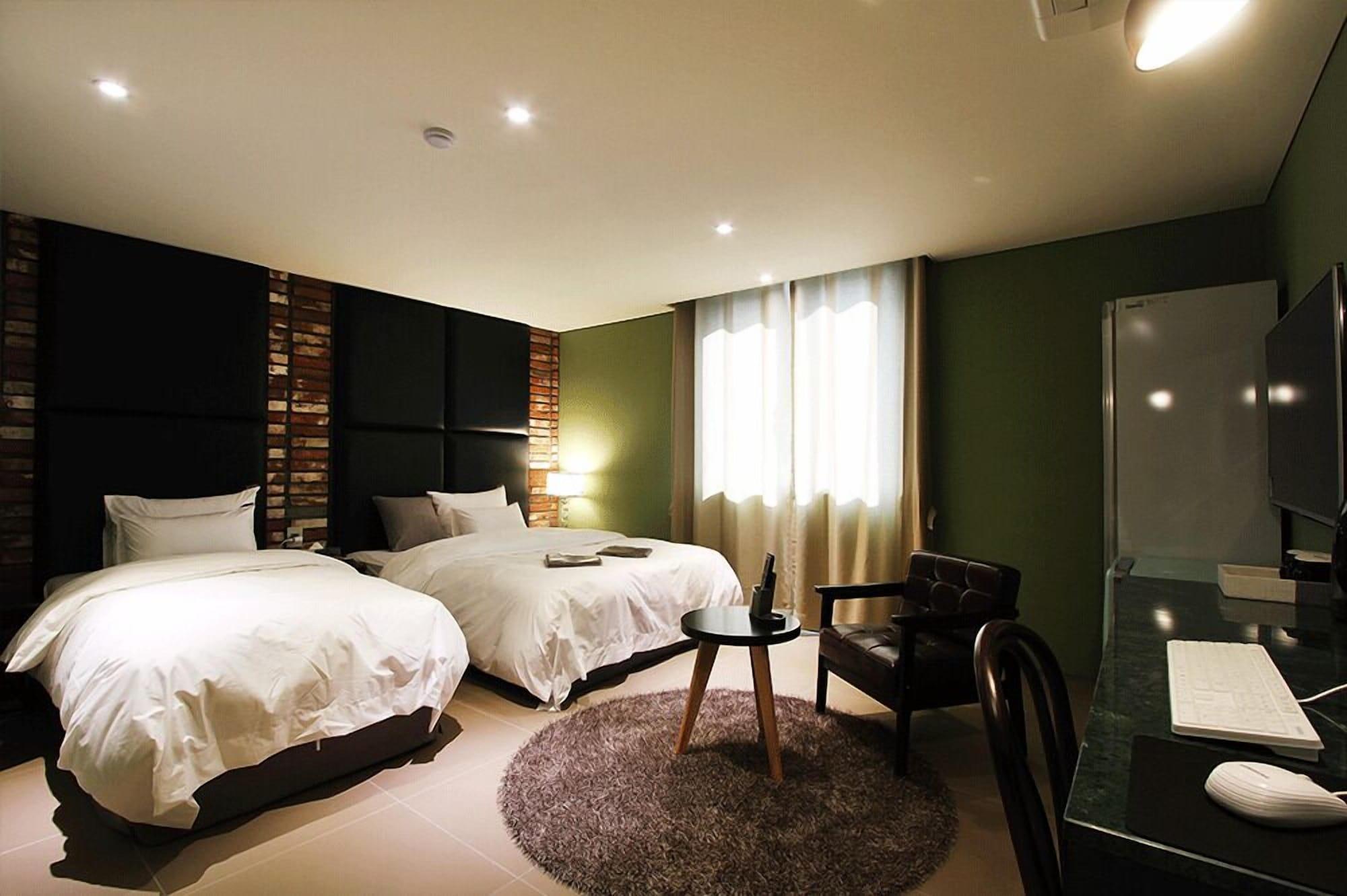 Sr Design Hotel Йонін Екстер'єр фото